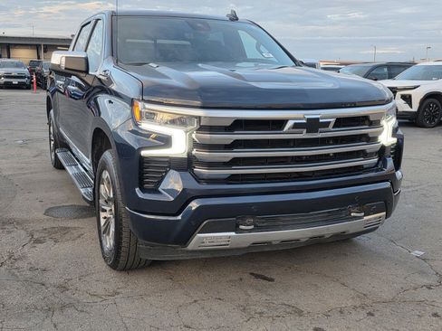 Used 2023 Chevrolet Silverado 1500 High Country w/ Technology Package image 9