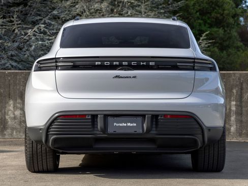 Certified 2024 Porsche Macan 4 Electric image 10