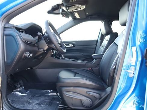 New 2026 Jeep Compass Latitude image 10