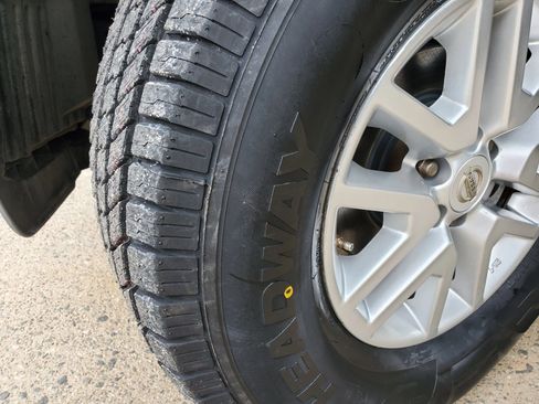 Used 2015 Nissan Frontier SV RWD image 53