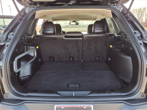 Used 2016 Jeep Cherokee Trailhawk image 25