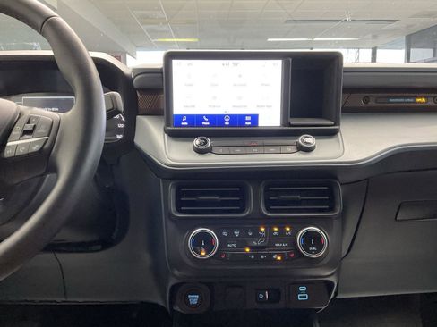 Used 2024 Ford Maverick Lariat FWD image 17