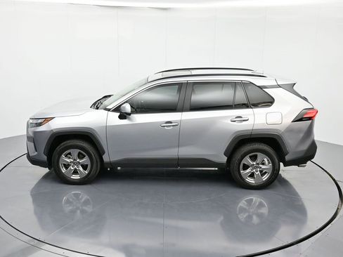 Used 2025 Toyota RAV4 XLE image 33