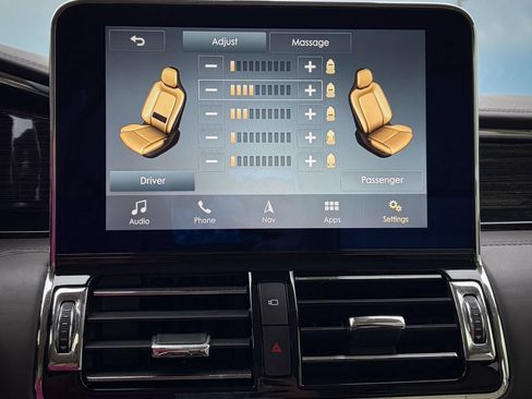 Used 2018 Lincoln Navigator L Black Label AWD/4WD image 18