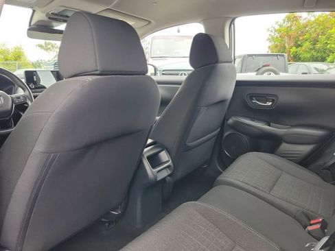 Certified 2025 Honda HR-V LX image 12
