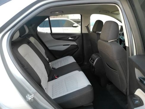 Used 2023 Chevrolet Equinox LS w/ LS Convenience Package FWD image 21