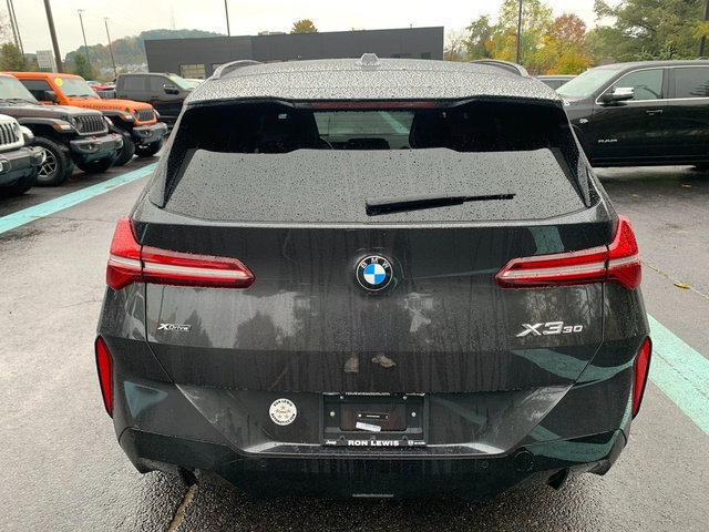 Used 2025 BMW X3 xDrive30i w/ Premium Package AWD/4WD image 3