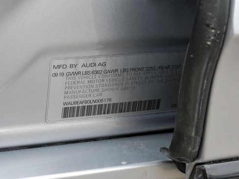 Used 2020 Audi A8 L 4.0T image 77