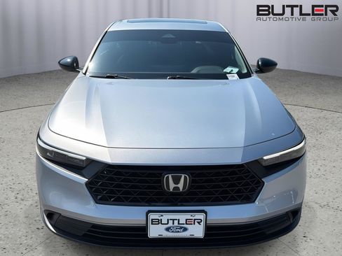Used 2024 Honda Accord Sport image 9