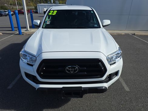 Used 2023 Toyota Tacoma SR image 9
