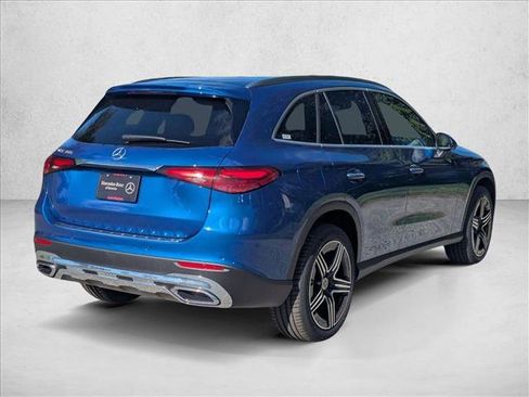 New 2026 Mercedes-Benz GLC 300 image 2