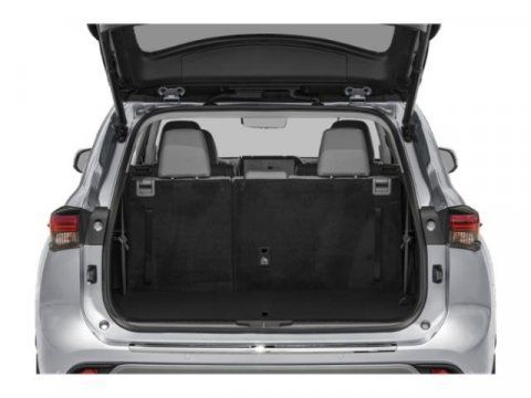 New 2026 Toyota Highlander Platinum AWD/4WD image 14