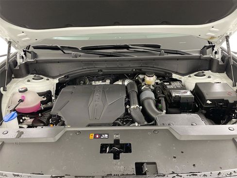 Used 2025 Hyundai Santa Fe Limited image 32