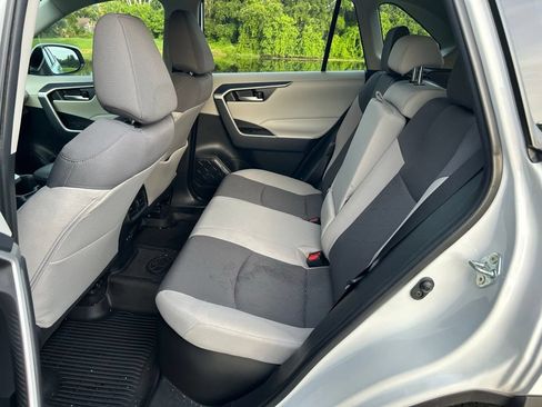 Used 2024 Toyota RAV4 XLE AWD/4WD image 14