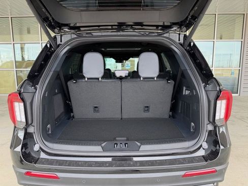 New 2026 Ford Explorer ST w/ Sun And Sound Package image 5