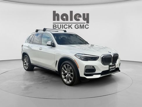 Used 2021 BMW X5 xDrive40i w/ Premium Package image 7
