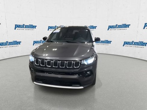 Used 2023 Jeep Compass Limited w/ Elite Group AWD/4WD image 5