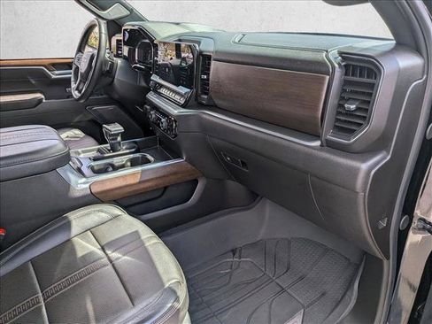 Certified 2024 Chevrolet Silverado 1500 High Country w/ High Country Premium Package AWD/4WD image 28
