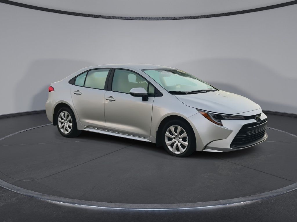 Certified 2025 Toyota Corolla LE FWD image 2