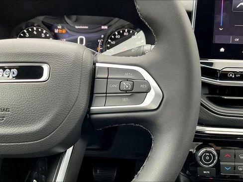 New 2025 Jeep Compass Latitude w/ Altitude Special Edition image 16