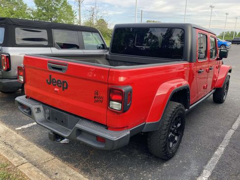Used 2022 Jeep Gladiator Sport AWD/4WD image 7