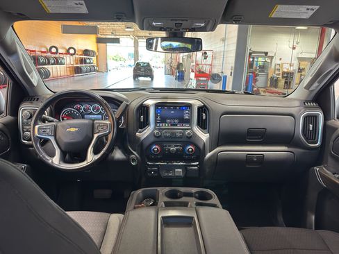 Used 2019 Chevrolet Silverado 1500 LT w/ All-Star Edition AWD/4WD image 14