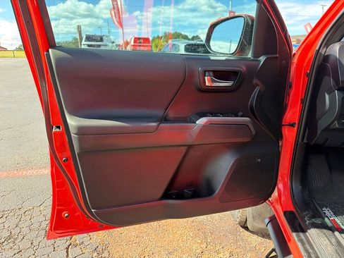 Used 2023 Toyota Tacoma TRD Pro AWD/4WD image 11