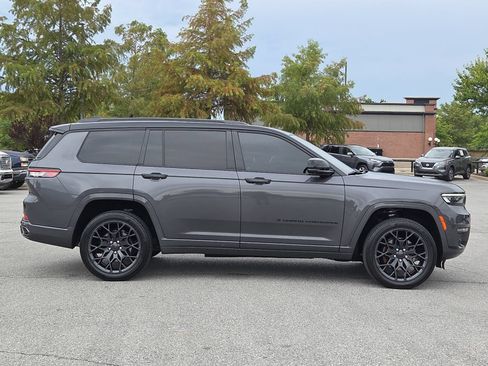 Used 2024 Jeep Grand Cherokee L Summit w/ High Altitude Package AWD/4WD image 6