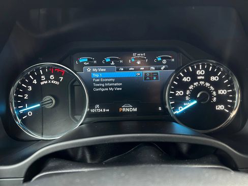 Used 2020 Ford F150 Platinum w/ Equipment Group 701A Luxury image 11