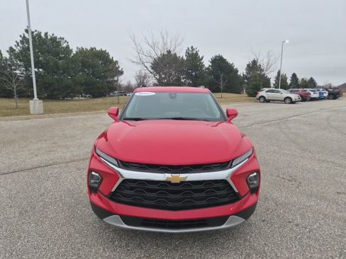 Used 2024 Chevrolet Blazer LT w/ Convenience Package image 2