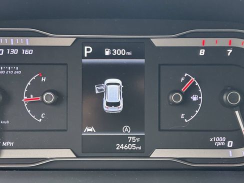 Used 2022 Hyundai Tucson SEL FWD image 35
