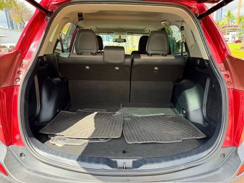 Used 2014 Toyota RAV4 Limited image 18