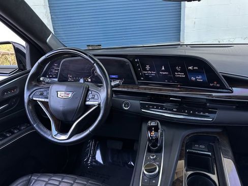 Used 2022 Cadillac Escalade ESV Sport Platinum image 19