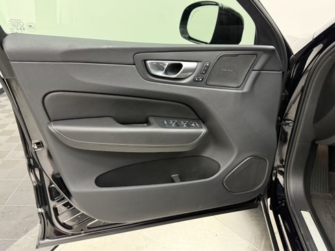 Certified 2024 Volvo XC60 T8 Ultimate w/ Protection Package Premier AWD/4WD image 10