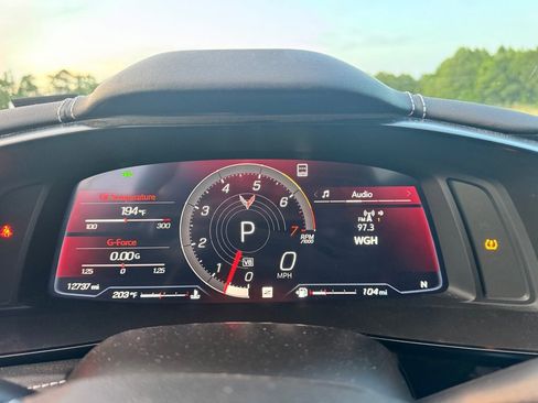 Used 2021 Chevrolet Corvette Stingray Preferred Cpe w/ Z51 Performance Package RWD image 17