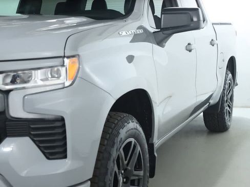 Used 2024 Chevrolet Silverado 1500 RST image 4