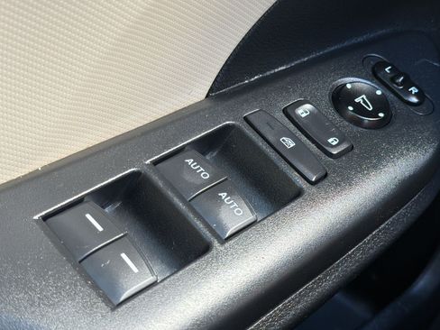 Used 2019 Honda Civic LX image 30