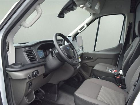 New 2026 Ford Transit 250 148 Medium Roof RWD image 7