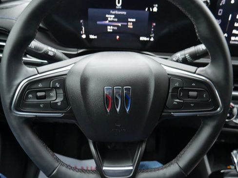 Used 2024 Buick Envista Sport Touring w/ Convenience I Package image 11