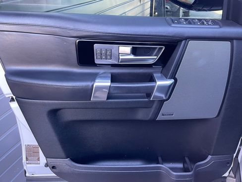 Used 2016 Land Rover LR4 HSE LUX image 26