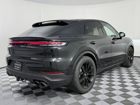 Certified 2026 Porsche Cayenne Coupe AWD/4WD image 9