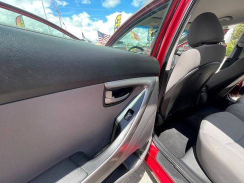 Used 2016 Hyundai Elantra SE w/ Option Group 02 image 11