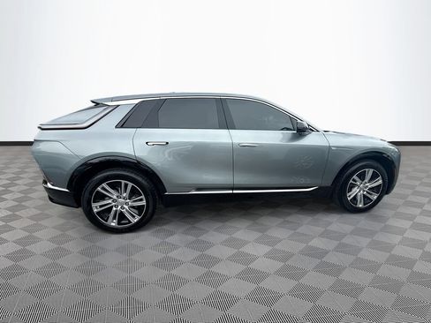 Used 2024 Cadillac Lyriq Tech RWD image 8