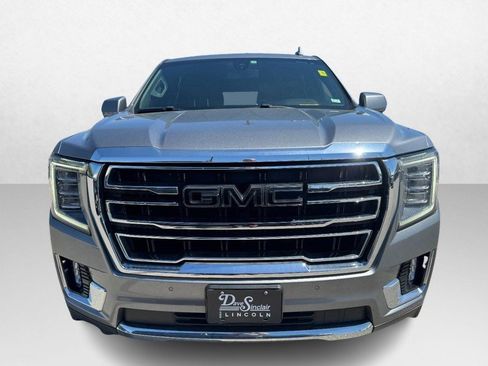 Used 2022 GMC Yukon SLT AWD/4WD image 2