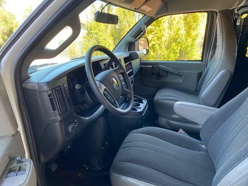 Used 2025 Chevrolet Express 2500 w/ Driver Convenience Package RWD image 29