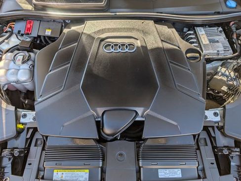 Used 2020 Audi Q8 Premium w/ Black Optic Package image 26