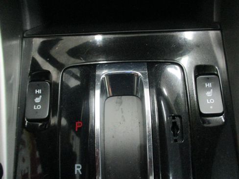 Used 2017 Honda Accord EX-L image 23