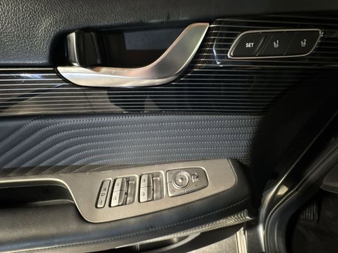 Used 2024 Hyundai Palisade Calligraphy image 20