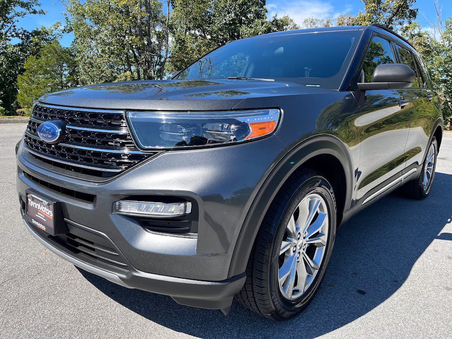 Used 2020 Ford Explorer XLT w/ Equipment Group 202A AWD/4WD image 33