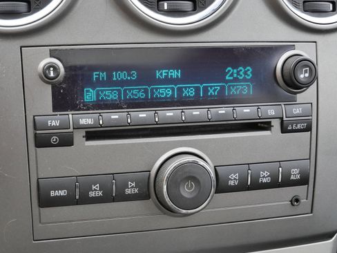 Used 2013 Chevrolet Captiva Sport LT w/ Convenience Package image 21